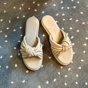 Seychelles nude slide sandal size 10